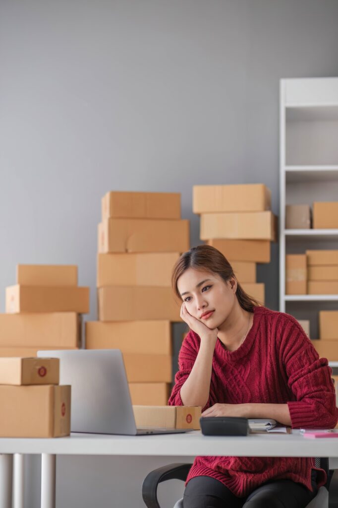 Small Business, Startup SME, Owner Entrepreneurs. Asian woman with unsuccess business online